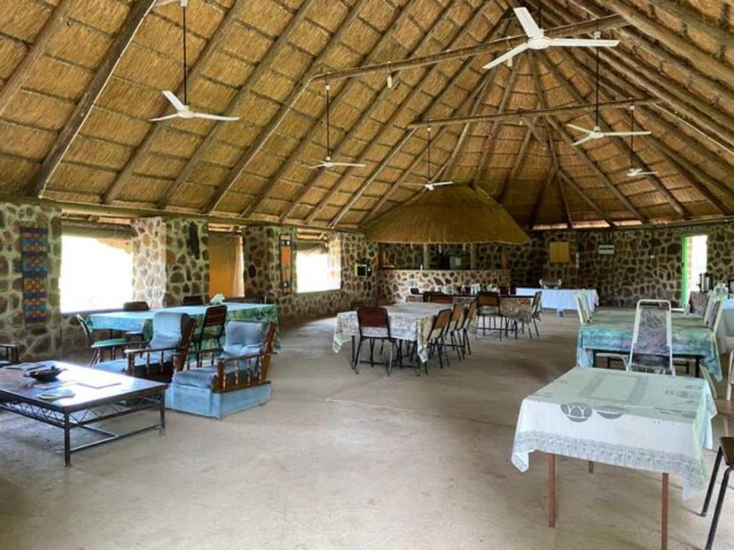 Charming Bush Chalet 2 On This World Renowned Eco Site 40 Minutes From Vic Falls Fully Catered Stay - 1976 Victoria Falls Exterior photo